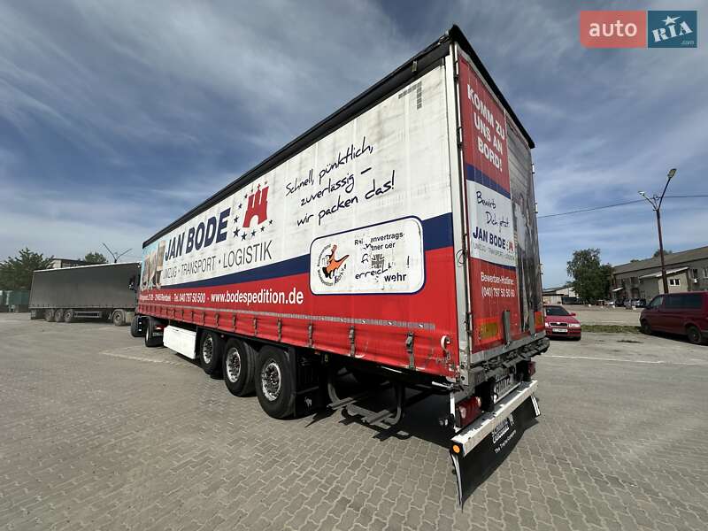 Тентований борт (штора) - напівпричіп Schmitz Cargobull SCB S3T 2016 в Калуші