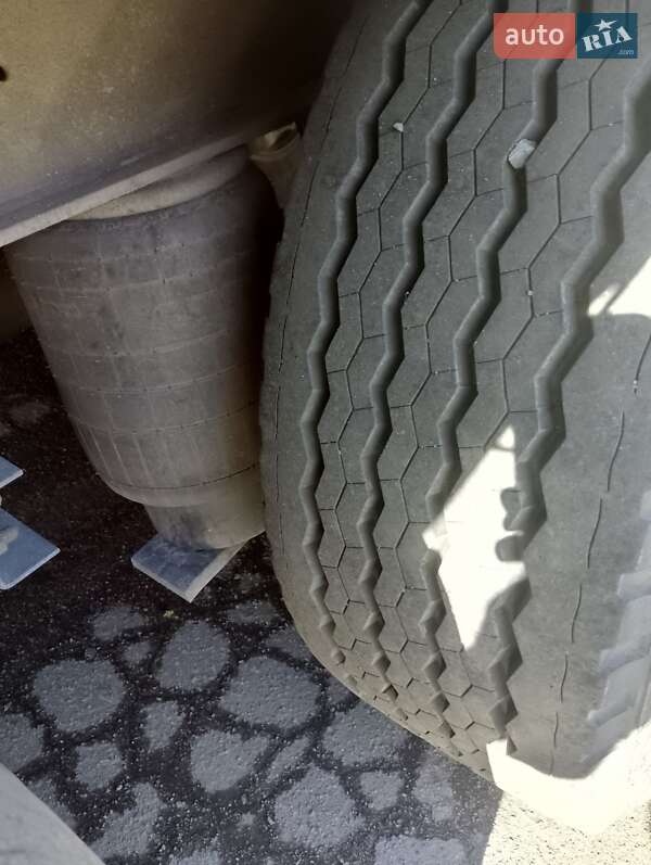 Тентований борт (штора) - напівпричіп Schmitz Cargobull SCB S3T 2014 в Гайсину