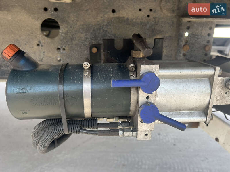 Тентованный борт (штора) - полуприцеп Schmitz Cargobull SCB S3T 2014 в Луцке