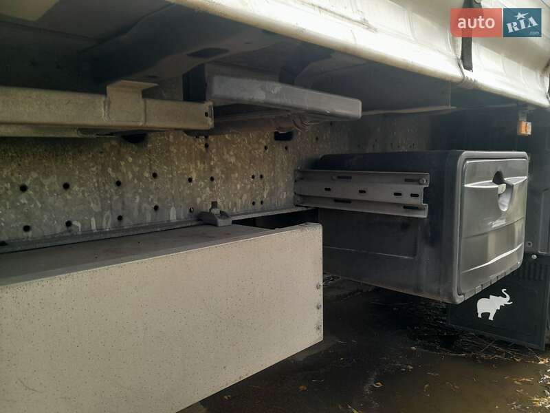 Тентованный борт (штора) - полуприцеп Schmitz Cargobull SCB S3T 2014 в Надворной