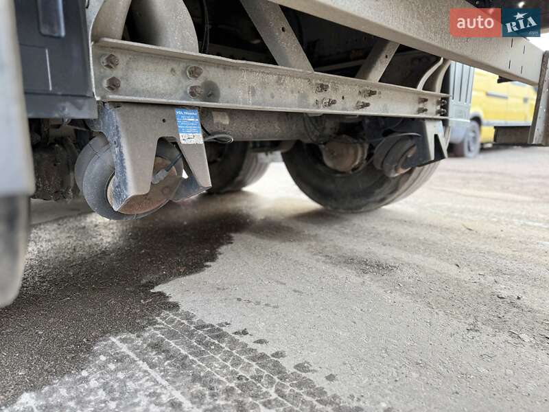 Тентований борт (штора) - напівпричіп Schmitz Cargobull SCB S3T 2017 в Рівному