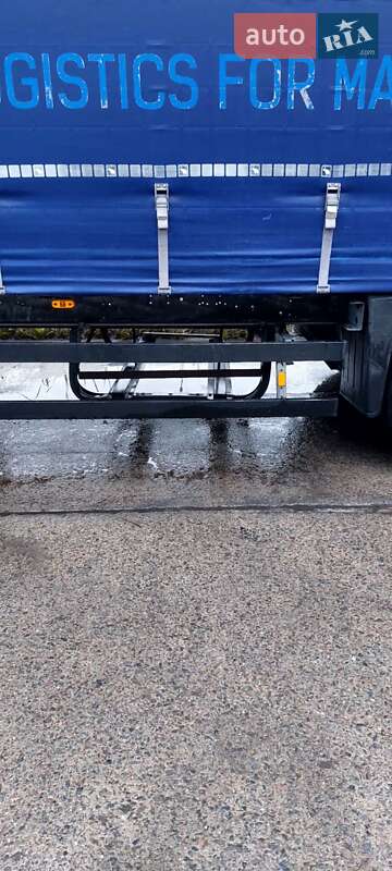 Тентований борт (штора) - напівпричіп Schmitz Cargobull SCB S3T 2012 в Надвірній