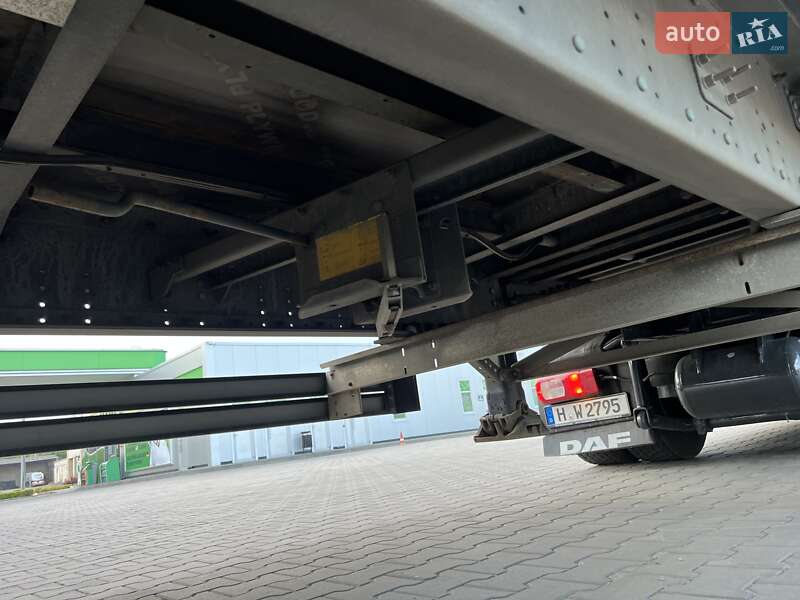 Тентований борт (штора) - напівпричіп Schmitz Cargobull SCB S3T 2017 в Луцьку