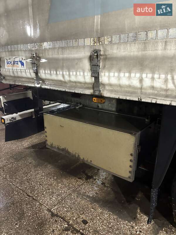 Тентований борт (штора) - напівпричіп Schmitz Cargobull SCB S3T 2012 в Києві