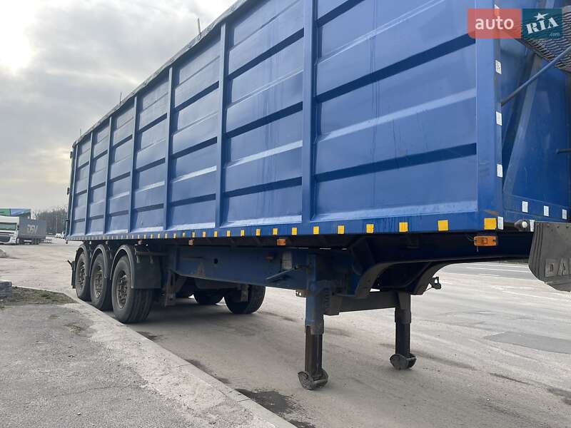 Самосвал полуприцеп Schmitz Cargobull SCF 2005 в Виннице