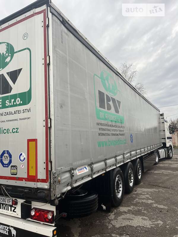 Бортовой полуприцеп Schmitz Cargobull Schutz 2012 в Сарнах