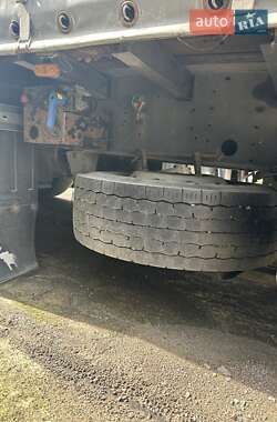 Бортовой полуприцеп Schmitz Cargobull Schutz 2012 в 