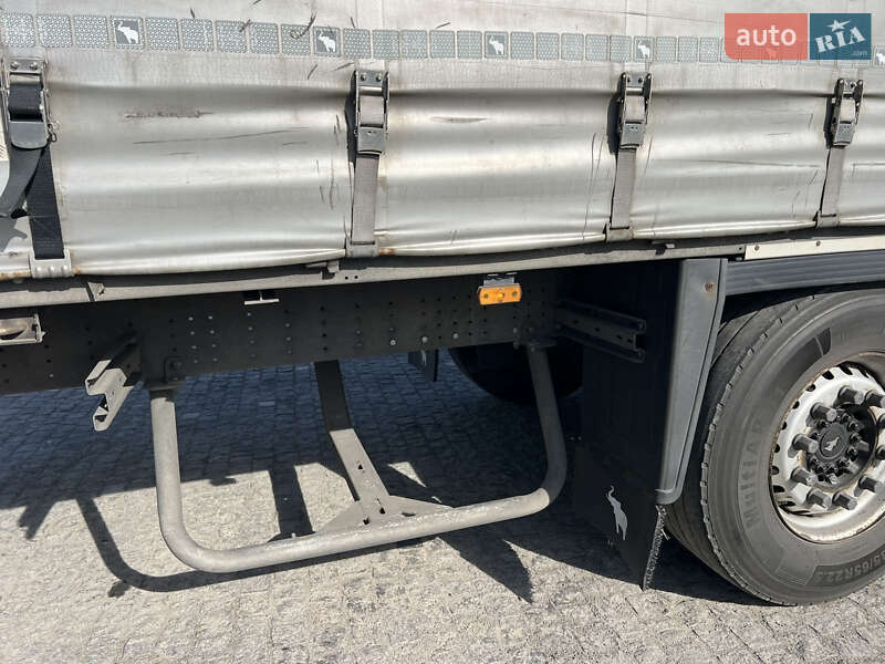 Тентований борт (штора) - напівпричіп Schmitz Cargobull SCS 24/L 2018 в Кременці
