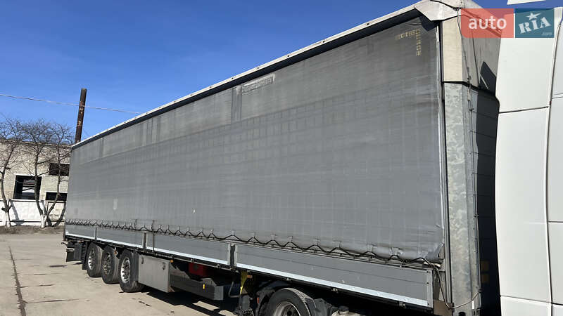 Бортовий напівпричіп Schmitz Cargobull SCS 24/L 2012 в Луцьку