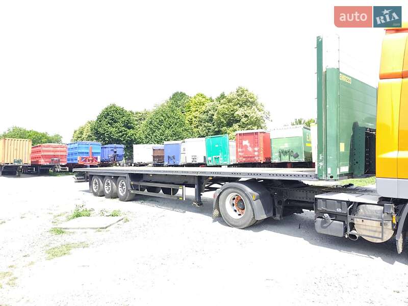 Платформа напівпричіп Schmitz Cargobull SCS 24/L 2009 в Умані