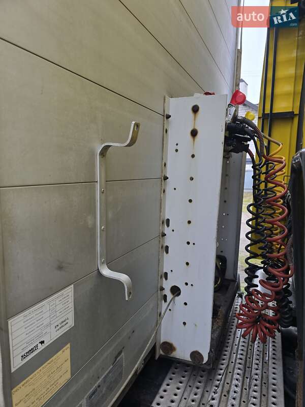 Тентованный борт (штора) - прицеп Schmitz Cargobull SCS 24/L 2008 в Львове