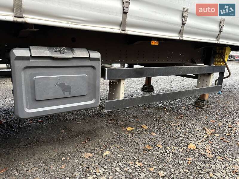 Тентований борт (штора) - напівпричіп Schmitz Cargobull SCS 24/L 2018 в Ковелі