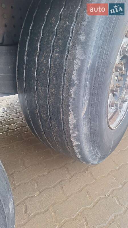 Тентований борт (штора) - напівпричіп Schmitz Cargobull SCS 24/L 2015 в Калуші