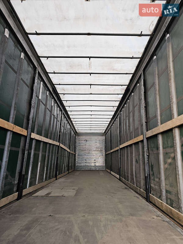 Тентованный борт (штора) - полуприцеп Schmitz Cargobull SCS 24/L 2013 в Шептицькому