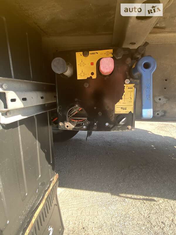 Тентованный борт (штора) - полуприцеп Schmitz Cargobull SCS 2009 в Онуфриевке