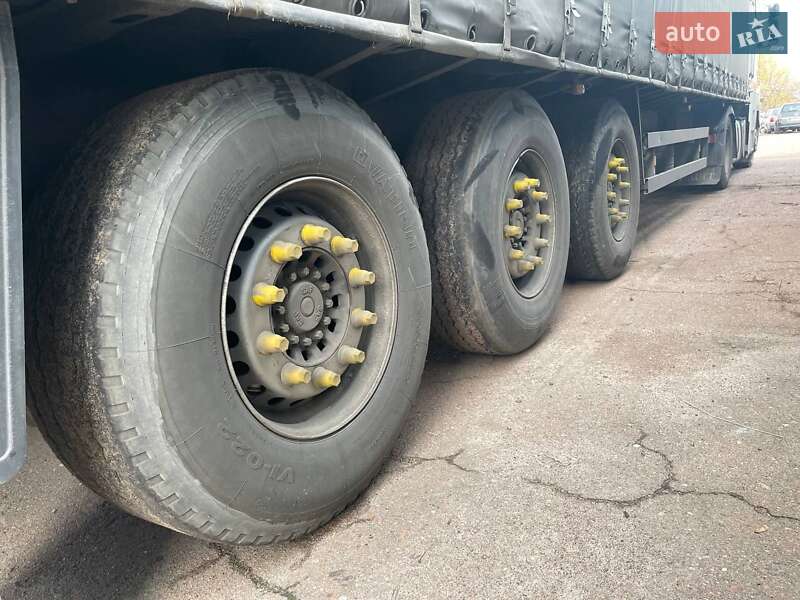 Тентованный борт (штора) - полуприцеп Schmitz Cargobull SCS 2008 в Чернигове