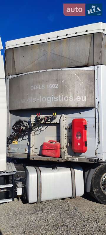 Тентований борт (штора) - напівпричіп Schmitz Cargobull SCS 2013 в Львові