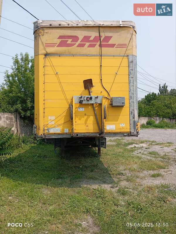 Тентований борт (штора) - напівпричіп Schmitz Cargobull SCS 2012 в Кам'янському