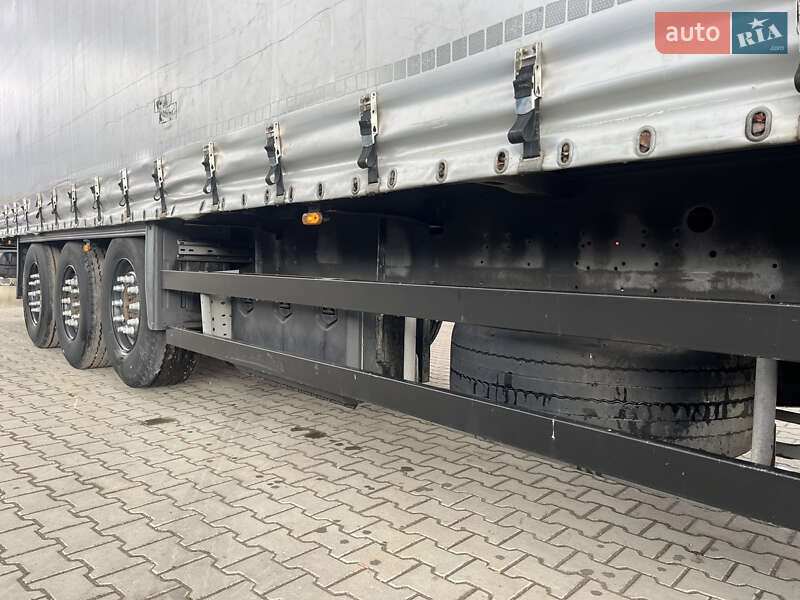 Тентованный борт (штора) - полуприцеп Schmitz Cargobull SCS 2013 в Долине