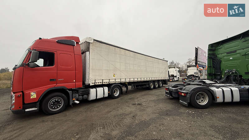 Тентований борт (штора) - напівпричіп Schmitz Cargobull SCS 2011 в Києві