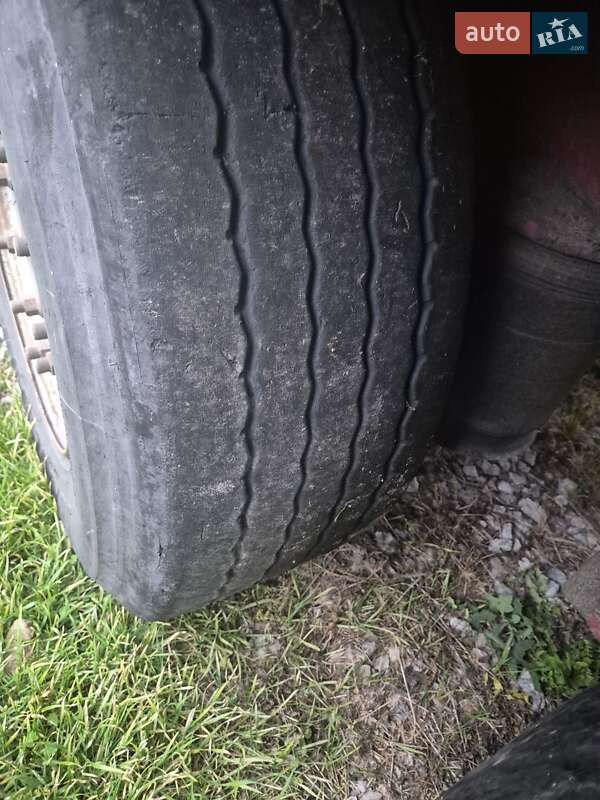 Тентований борт (штора) - напівпричіп Schmitz Cargobull SCS 2005 в Павлограді