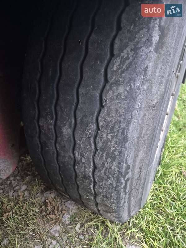 Тентований борт (штора) - напівпричіп Schmitz Cargobull SCS 2005 в Павлограді