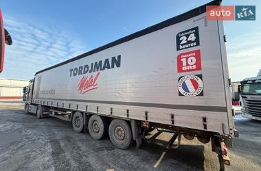 Тентований борт (штора) - напівпричіп Schmitz Cargobull SCS 2011 в Львові