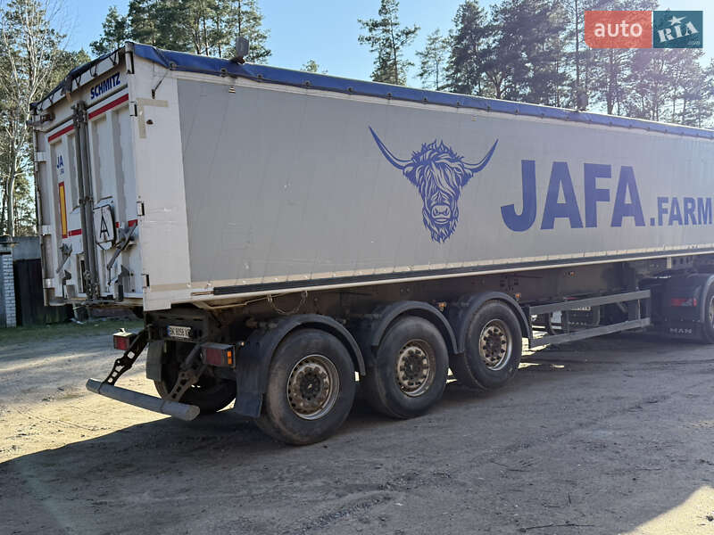 Зерновоз - полуприцеп Schmitz Cargobull SGF S3 2015 в Ровно