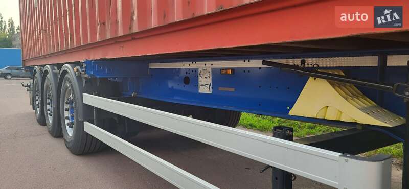 Контейнеровоз полуприцеп Schmitz Cargobull SGF S3 2013 в Одессе
