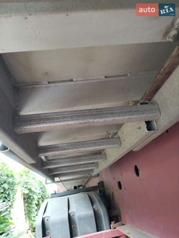 Зерновоз - полуприцеп Schmitz Cargobull SKI 2004 в Тернополе