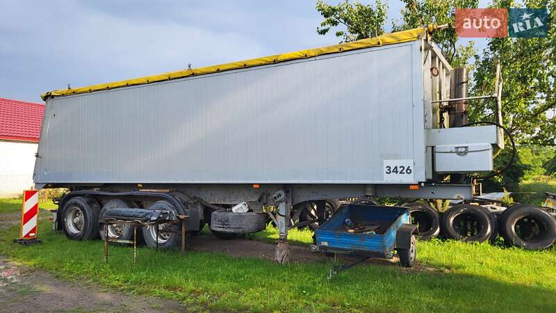 Самосвал полуприцеп Schmitz Cargobull SKI 1995 в 