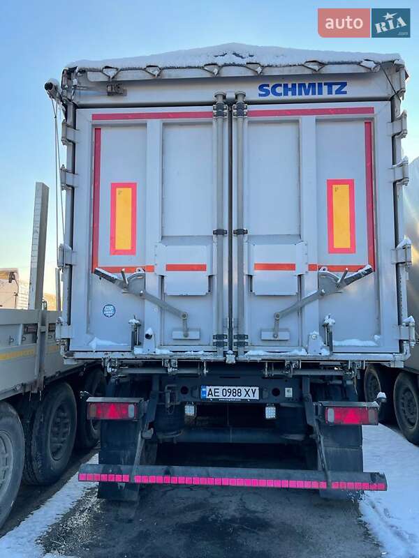 Самоскид причіп Schmitz Cargobull SKI 2017 в Дніпрі
