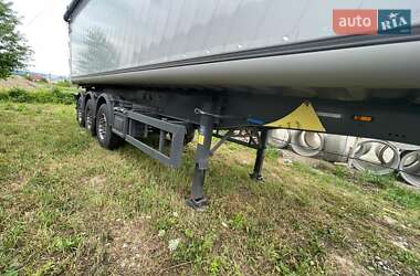 Самосвал прицеп Schmitz Cargobull SKI 2017 в 