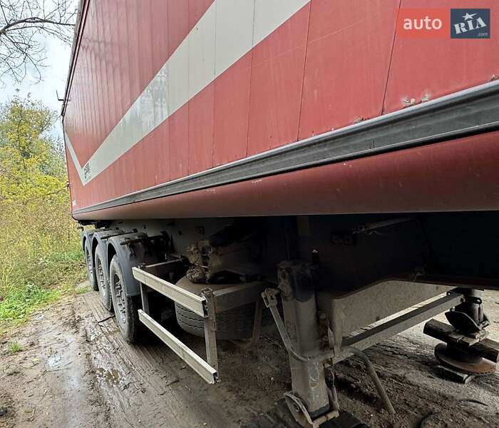 Самоскид напівпричіп Schmitz Cargobull SKI 2005 в Києві