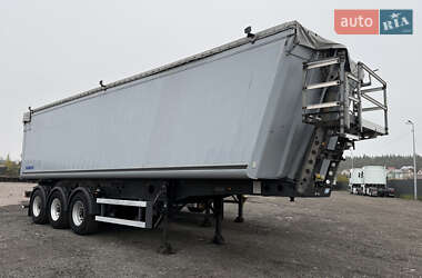 Самоскид напівпричіп Schmitz Cargobull SKI 2010 в Києві