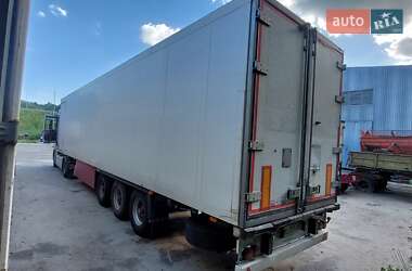 Рефрижератор напівпричіп Schmitz Cargobull SKO 24 2001 в 
