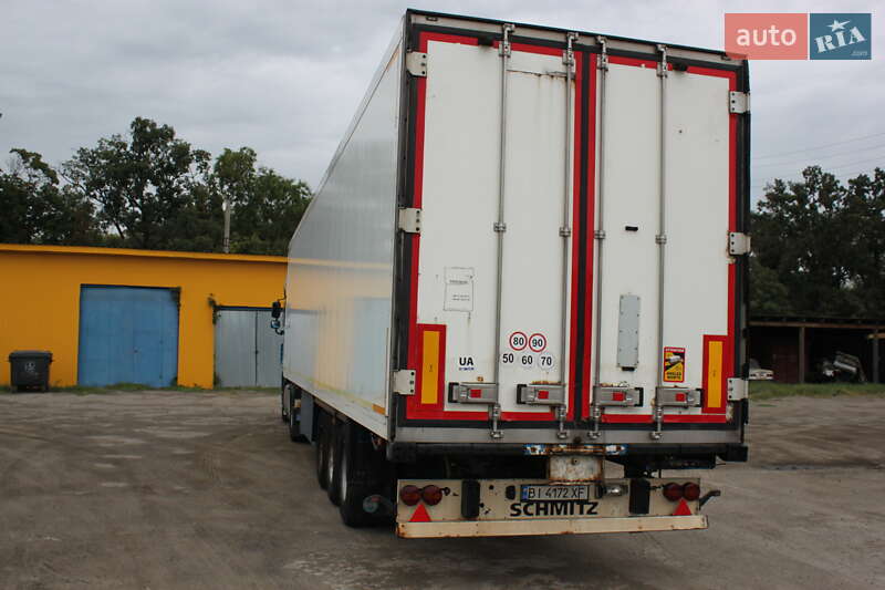 Рефрижератор полуприцеп Schmitz Cargobull SKO 24 2004 в Черкассах