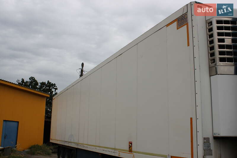Рефрижератор полуприцеп Schmitz Cargobull SKO 24 2004 в Черкассах