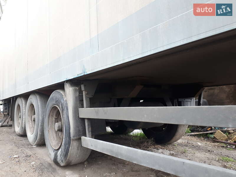 Ізотермічна будка Schmitz Cargobull SKO 24 1999 в Миколаєві