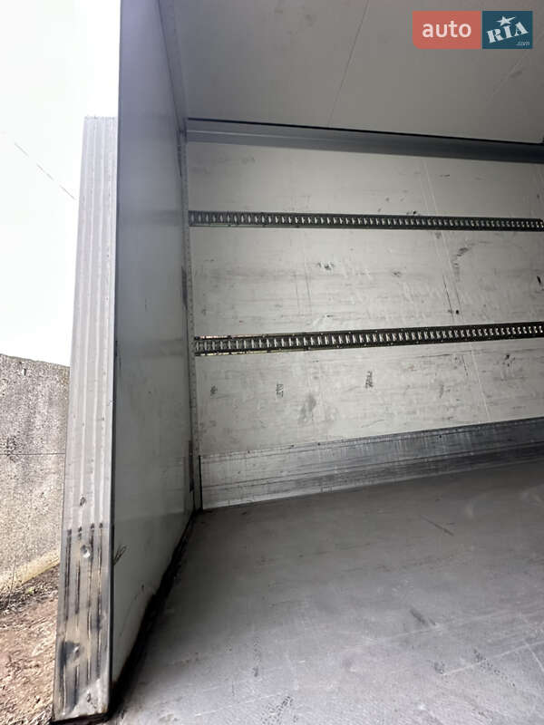 Рефрижератор напівпричіп Schmitz Cargobull SKO 24 2006 в Харкові