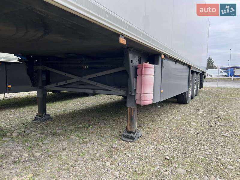 Рефрижератор напівпричіп Schmitz Cargobull SKO 24 2014 в Ужгороді
