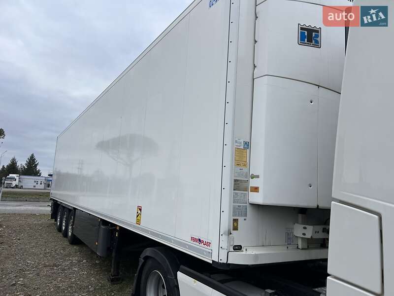 Рефрижератор напівпричіп Schmitz Cargobull SKO 24 2014 в Ужгороді