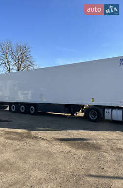 Рефрижератор полуприцеп Schmitz Cargobull SKO 24 2004 в 