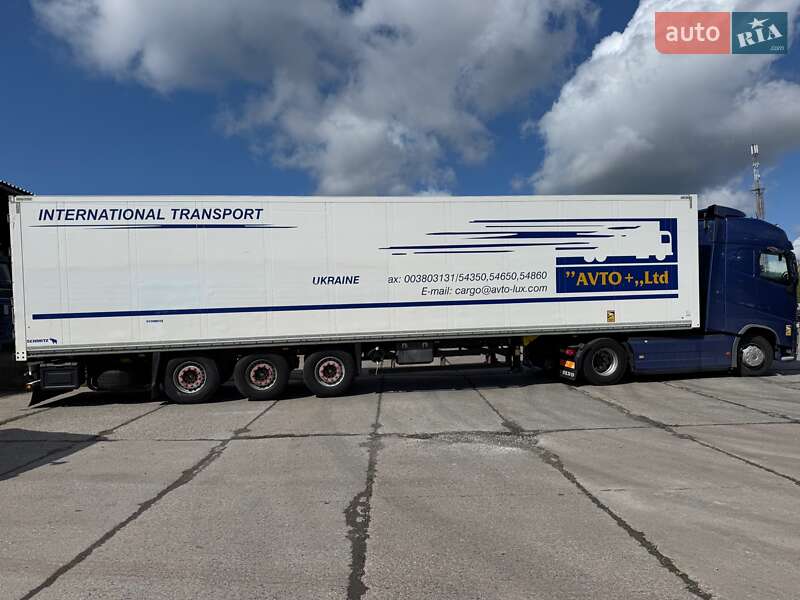 Изотермическая будка Schmitz Cargobull SKO 24 2012 в 