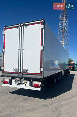 Рефрижератор напівпричіп Schmitz Cargobull SKO 24 2007 в Чернівцях