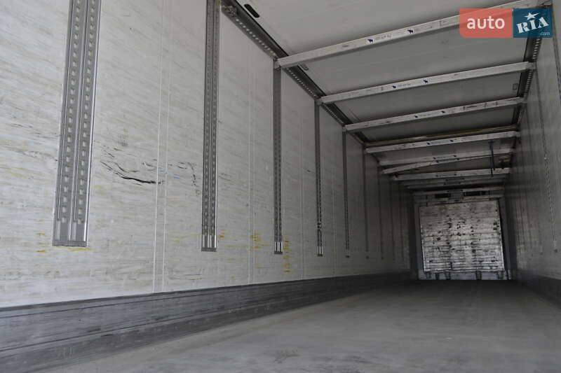 Рефрижератор напівпричіп Schmitz Cargobull SKO 24 2012 в Хусті