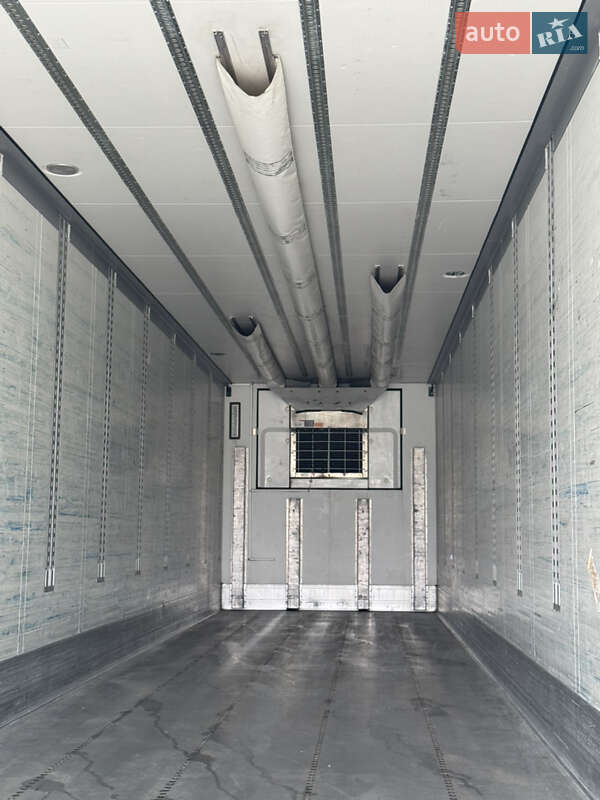 Рефрижератор напівпричіп Schmitz Cargobull SKO 24 2007 в Тернополі