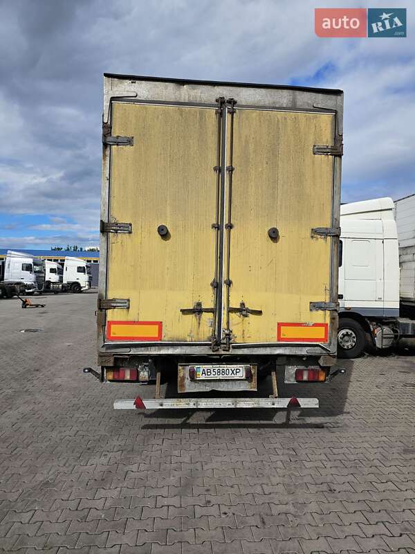 Фургон полуприцеп Schmitz Cargobull SKO 24 2001 в Вишневом