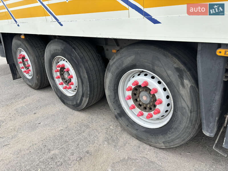 Рефрижератор полуприцеп Schmitz Cargobull SKO 24 2008 в Киеве