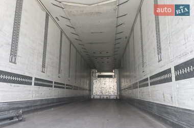 Рефрижератор напівпричіп Schmitz Cargobull SKO 24 2012 в 